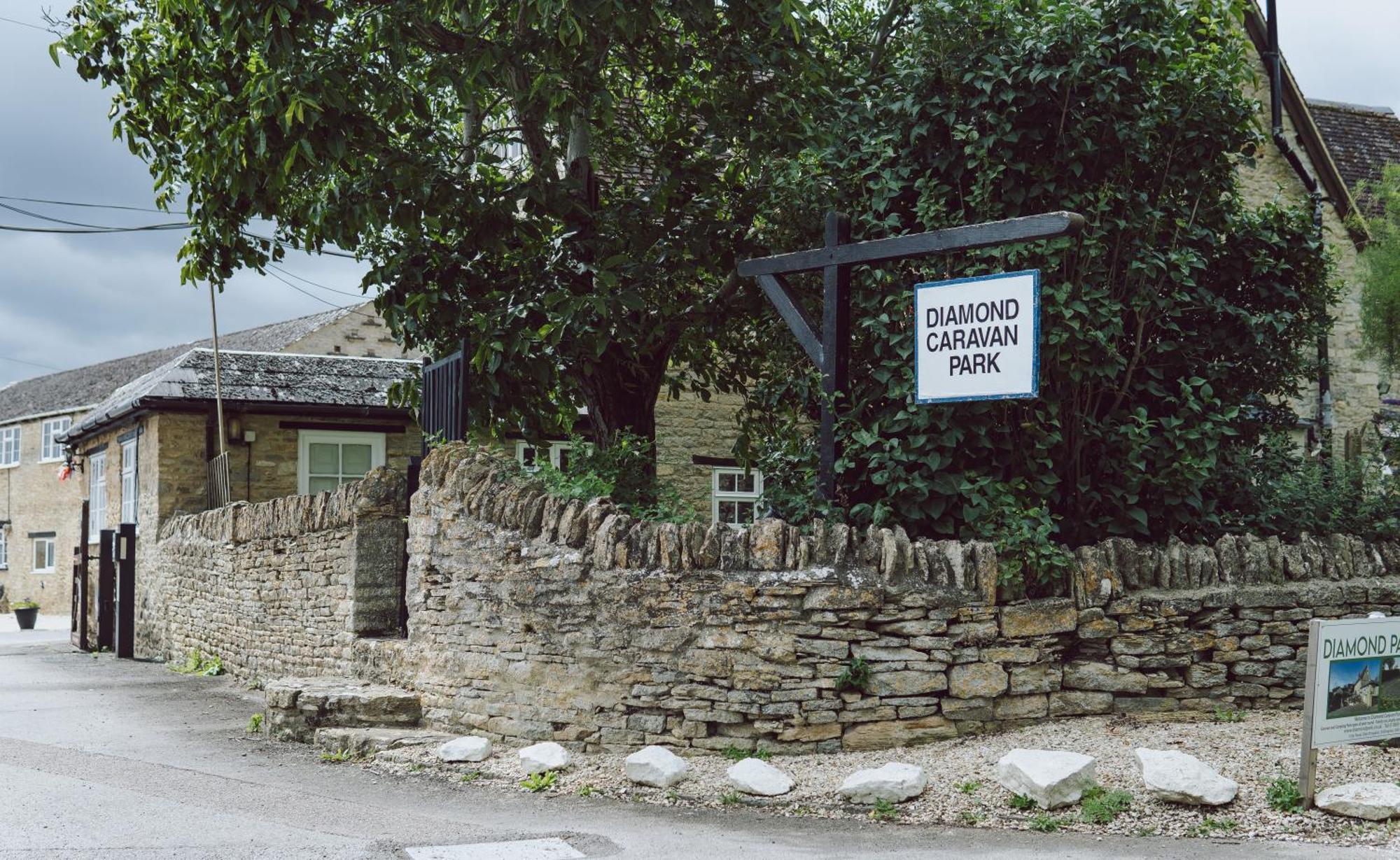 Families, Contractors And Businesses - Cottage Home - Next To Oxford, Bicester And Blenheim Bletchingdon Eksteriør billede